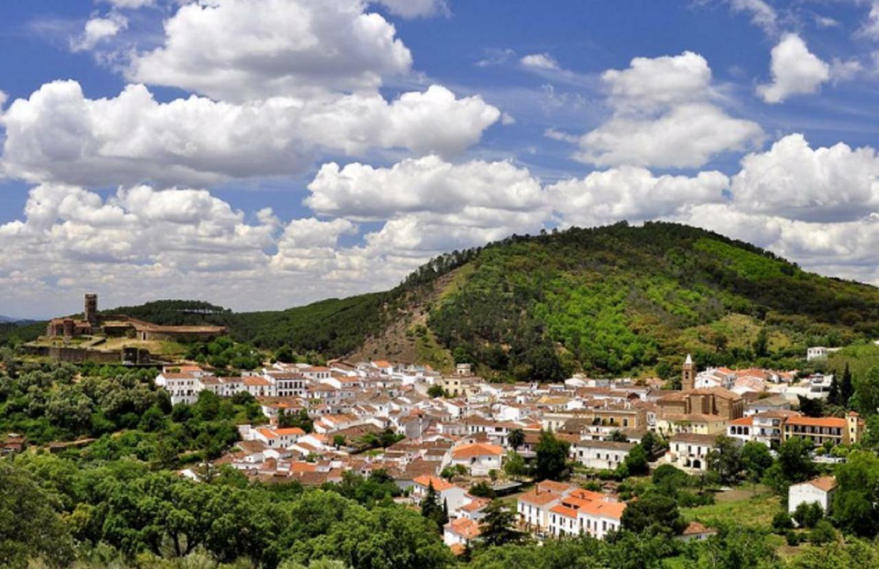 Casa Rural La Torre Almonaster la Real Εξωτερικό φωτογραφία